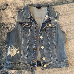 A.n.a denim vest